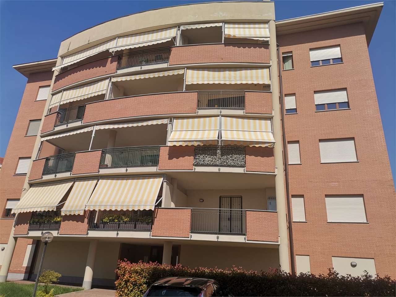 VIA ECCLESIA - BILOCALE CON TERRAZZO