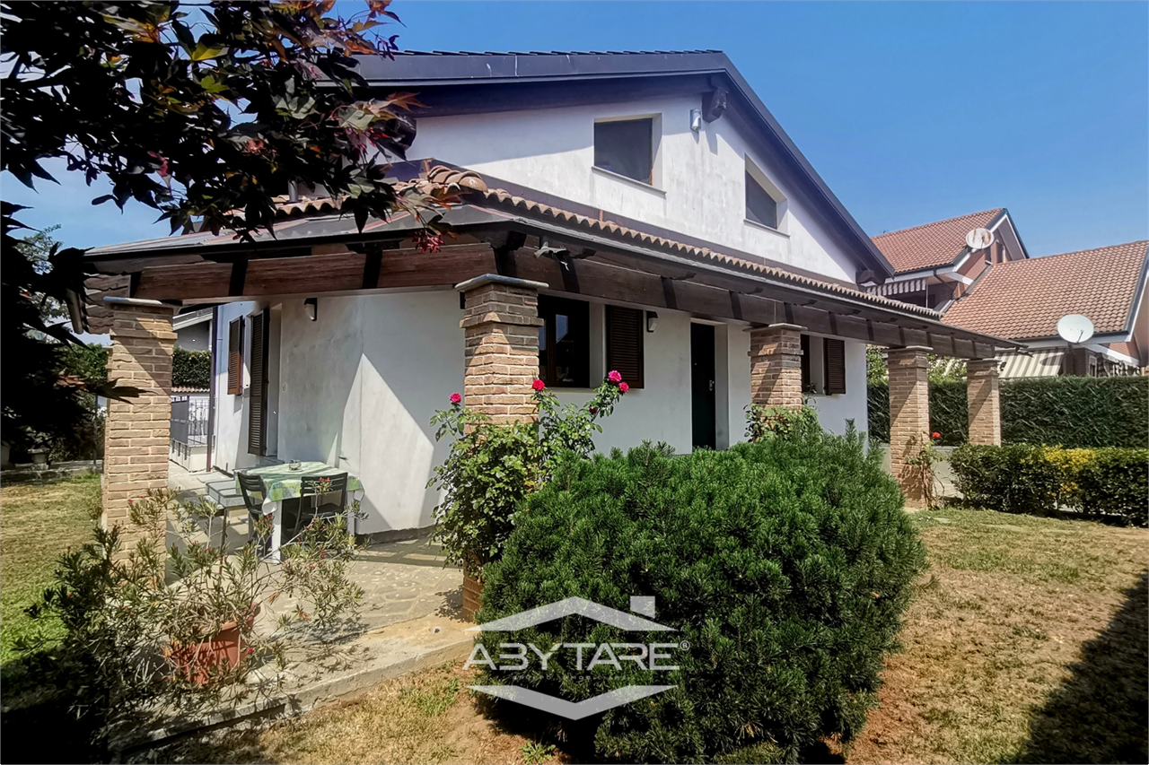 Villa indipendente in vendita a Carignano