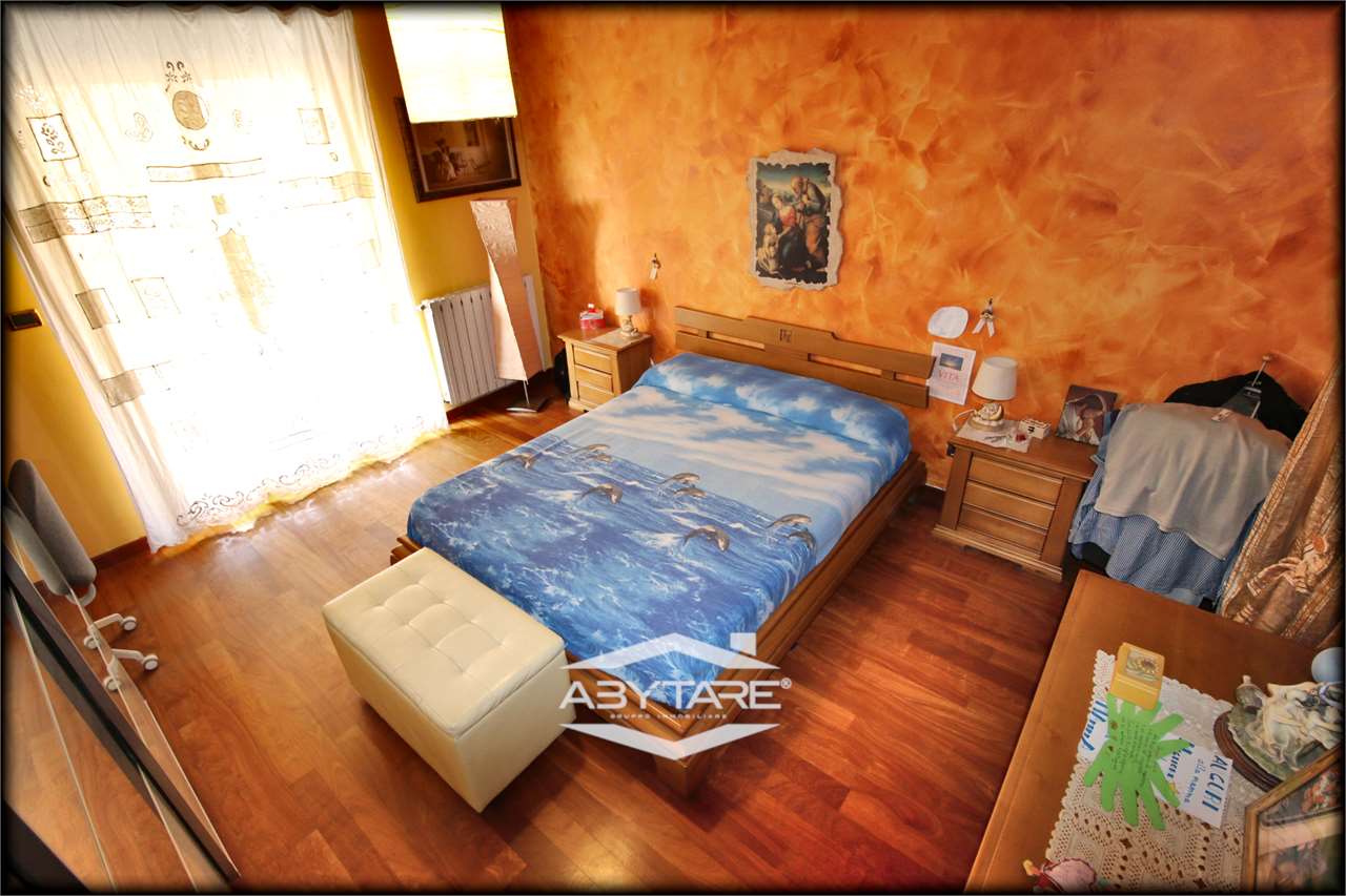 3 locali vendita Moncalieri Via Cesare Pavese 26