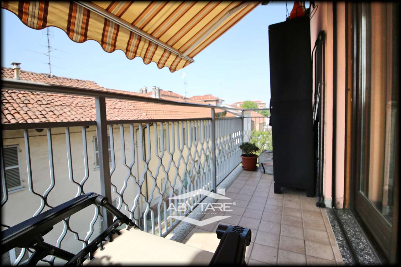3 locali vendita Moncalieri Via Cesare Pavese 26