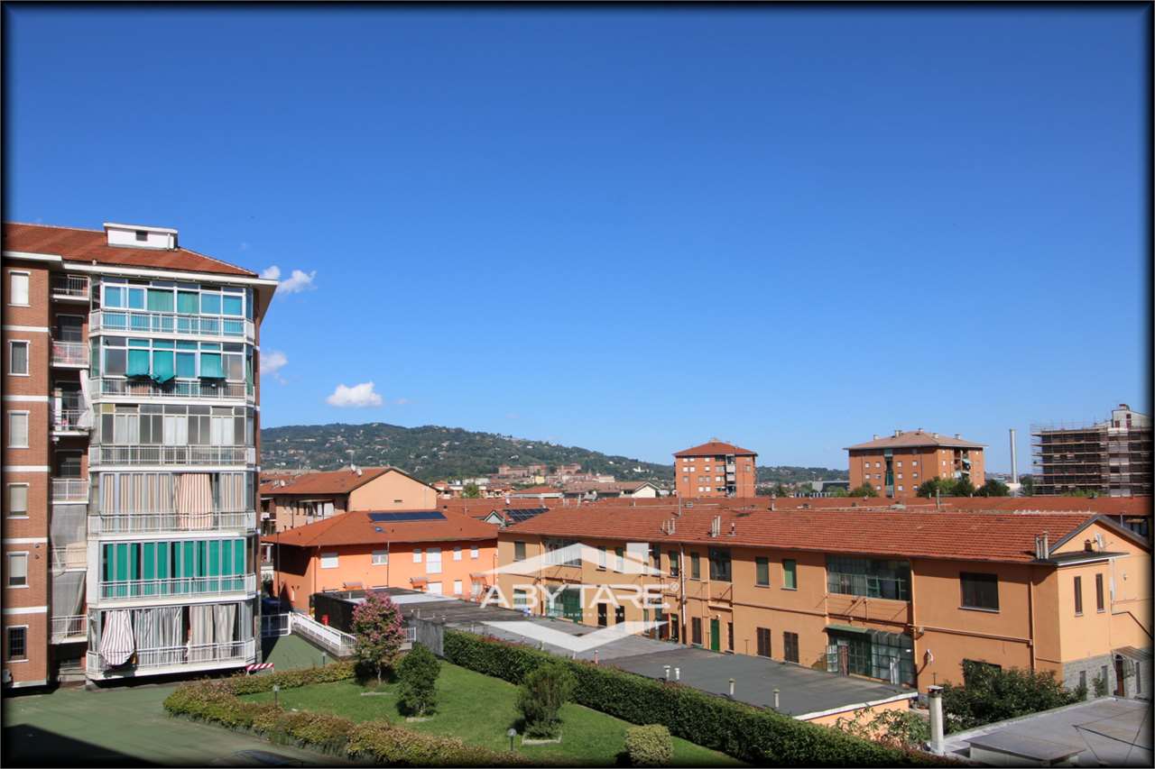 3 locali vendita moncalieri Via Saluzzo 32