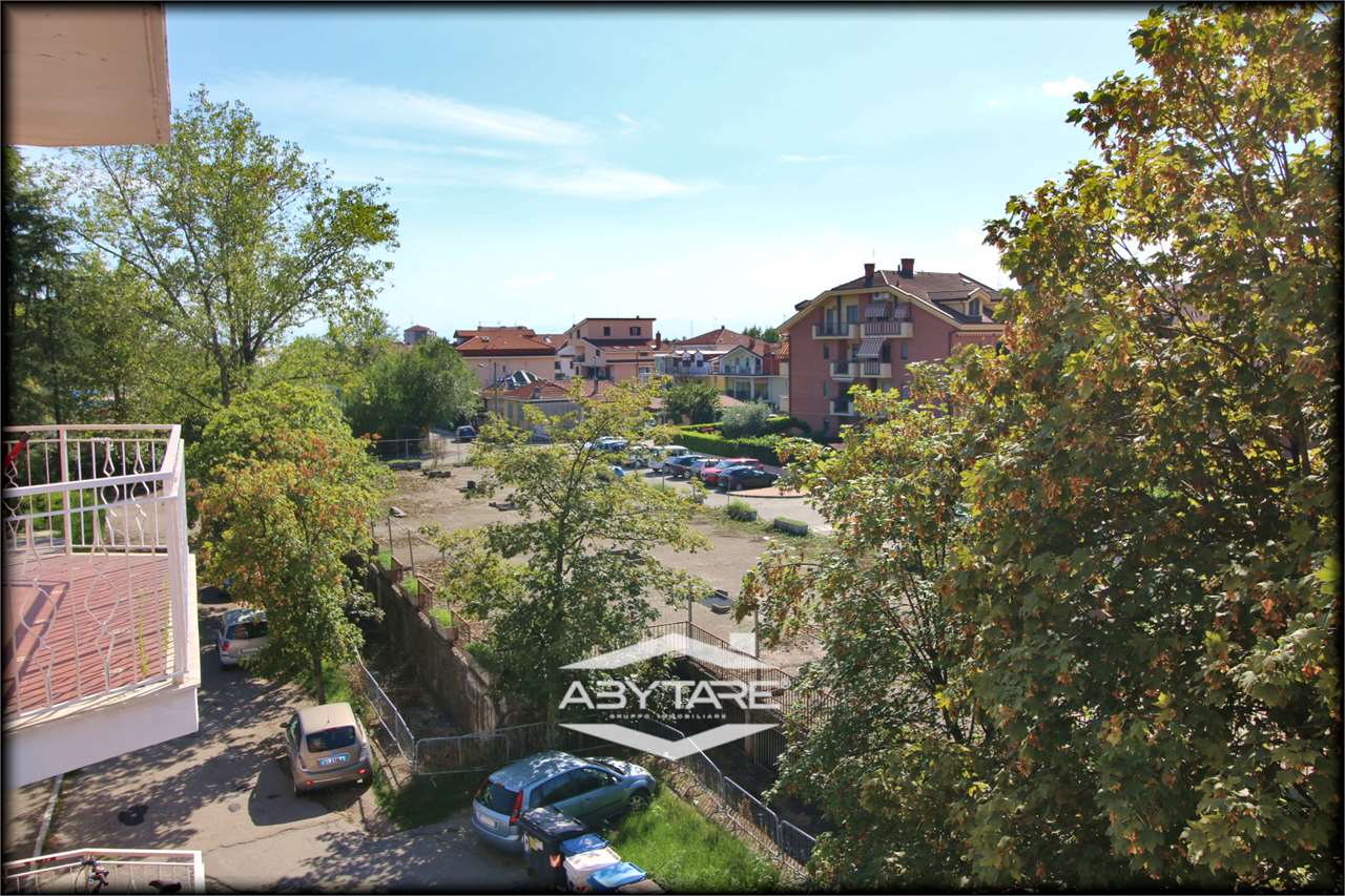 3 locali vendita moncalieri Via Saluzzo 32