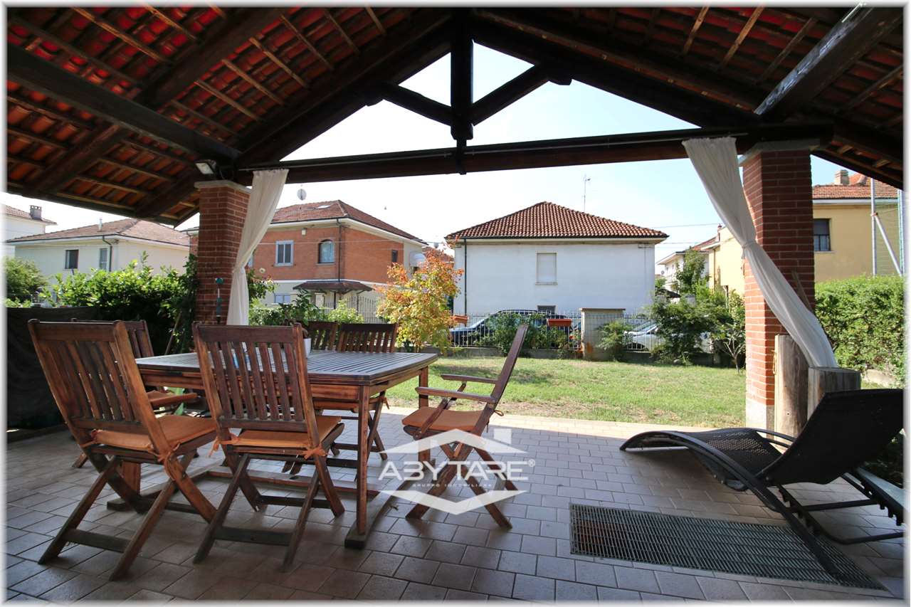 Villa vendita Chieri Via C. per la Libertà 5