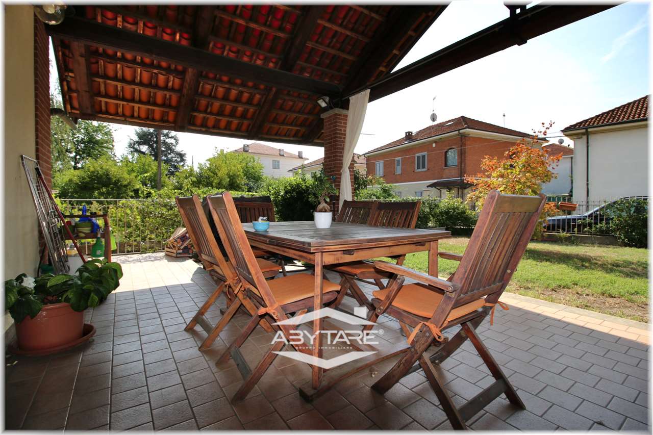 Villa vendita Chieri Via C. per la Libertà 5