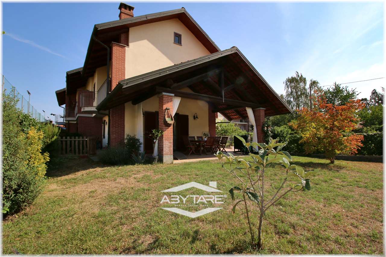 Villa vendita Chieri Via C. per la Libertà 5