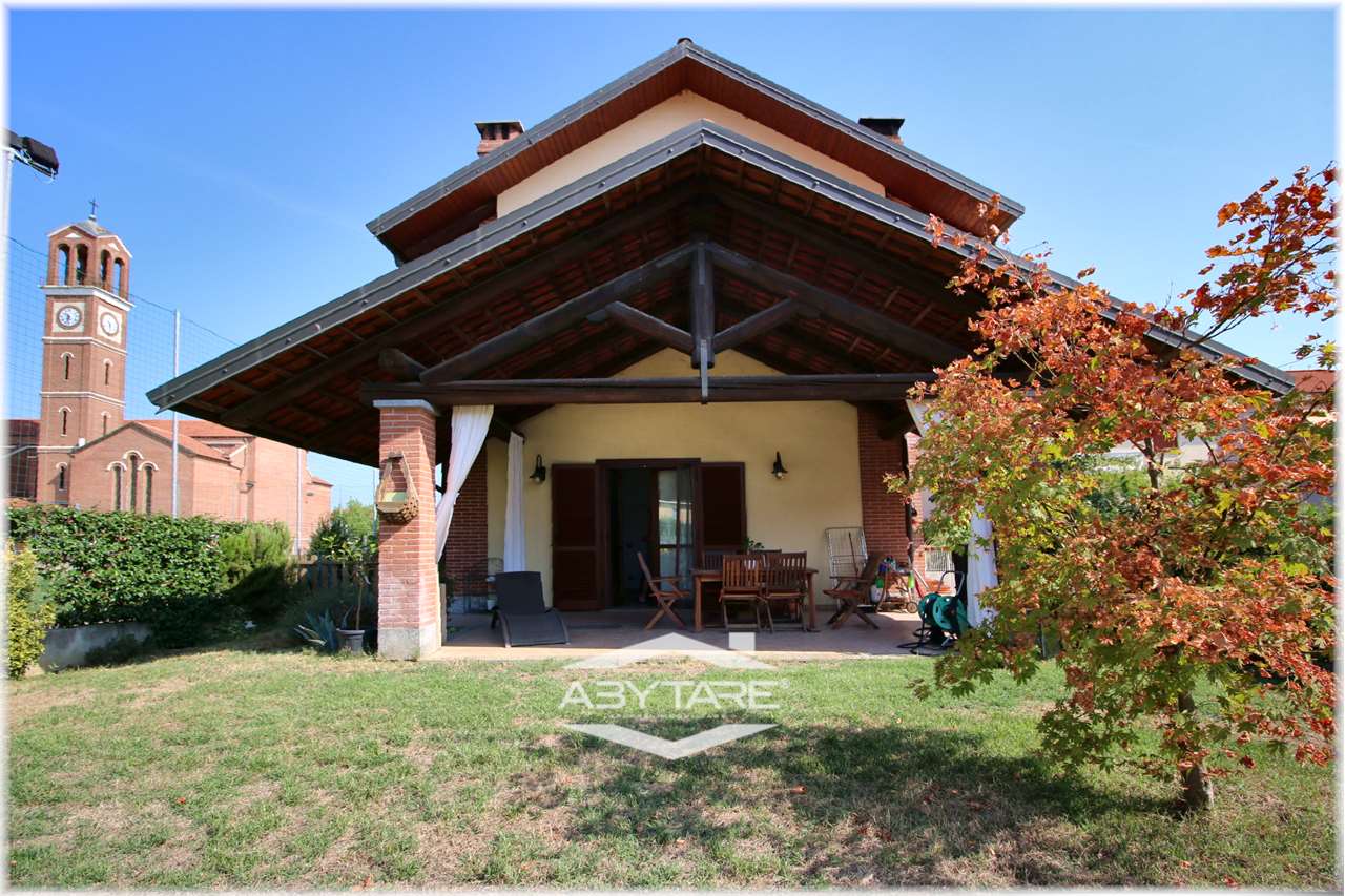 Villa vendita Chieri Via C. per la Libertà 5