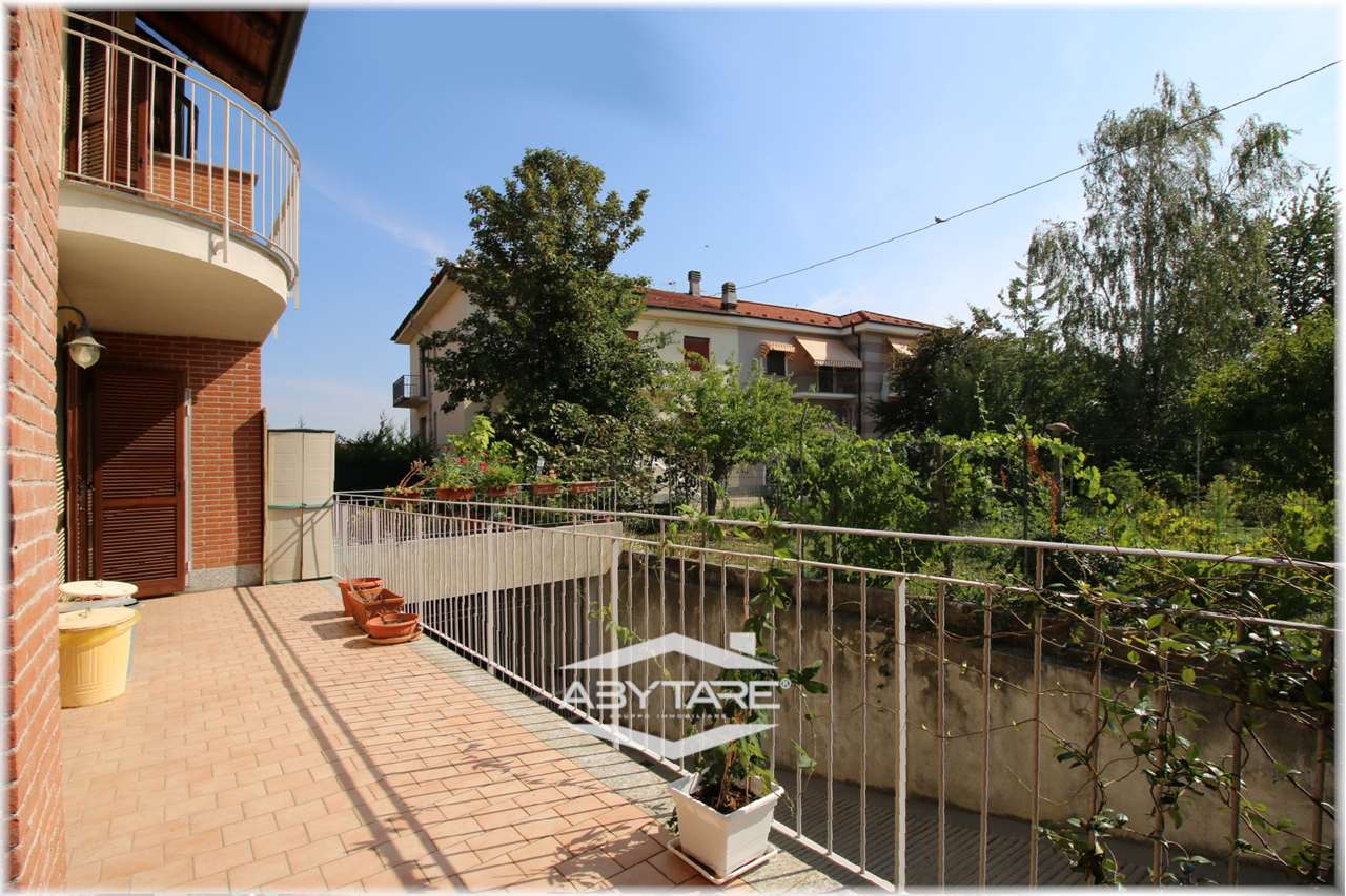 Villa vendita Chieri Via C. per la Libertà 5