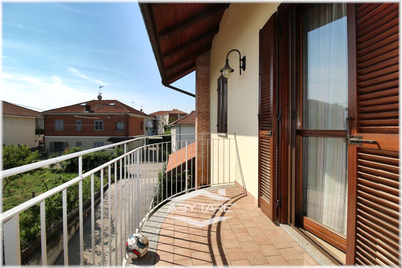 Villa vendita Chieri Via C. per la Libertà 5
