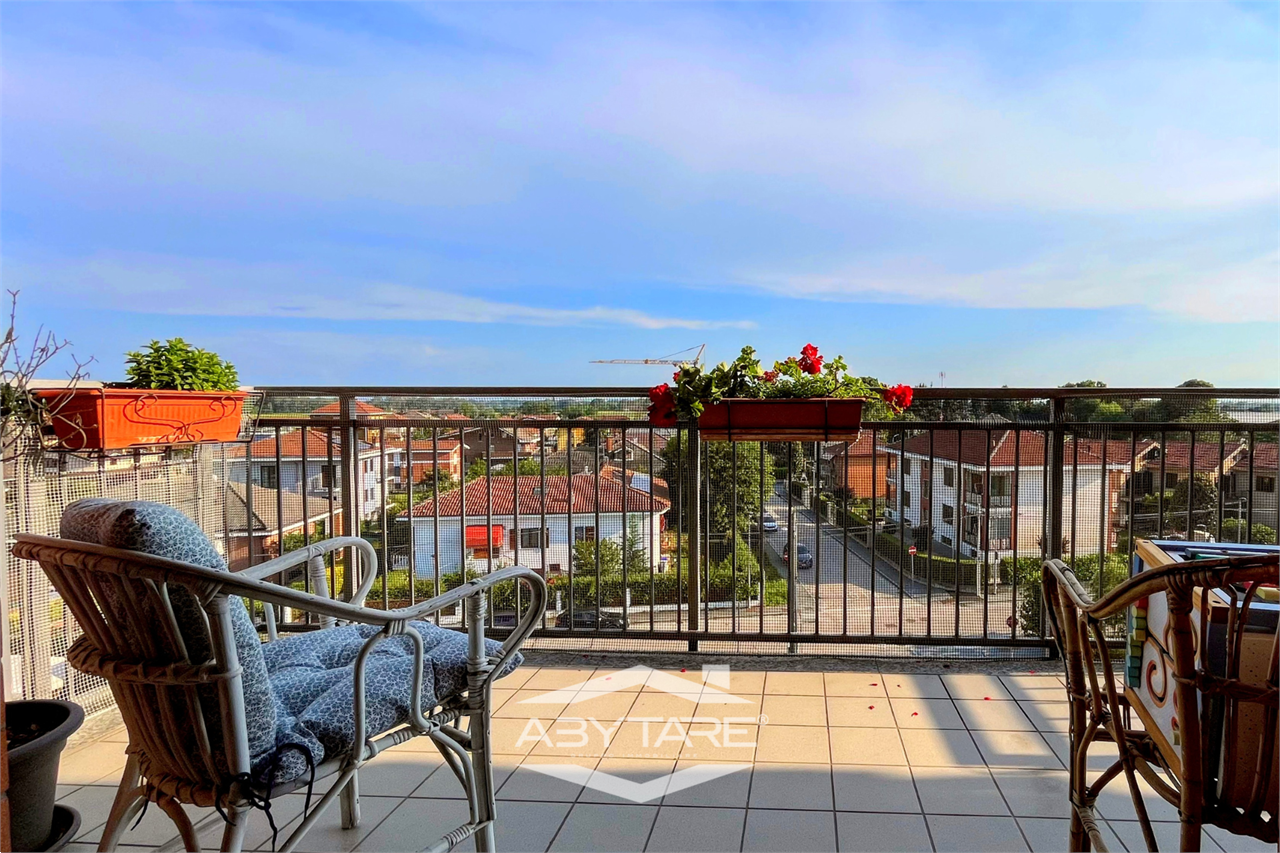Appartamento con terrazzi in vendita a La Loggia