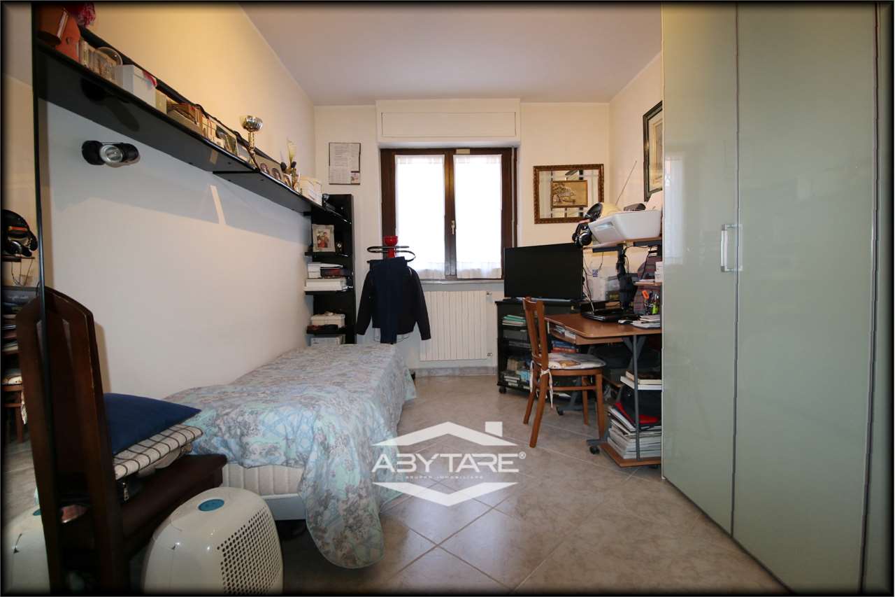 4 locali vendita viale Kennedy Nichelino
