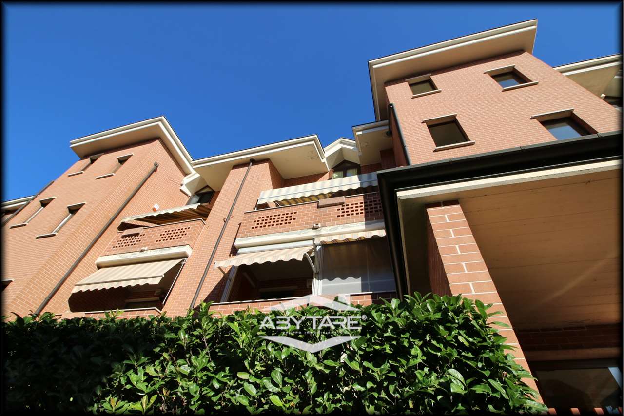 4 locali vendita viale Kennedy Nichelino