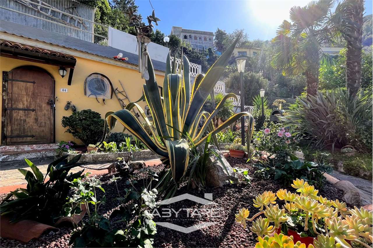 Appartamento con terrazzi giardino vendita Alassio