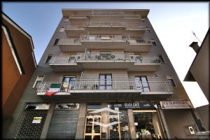 3 locali vendita Moncalieri Strada Genova 260