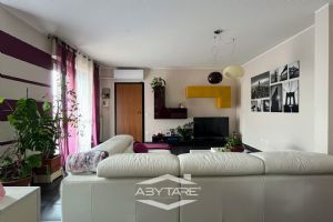 Appartamento ampia metratura vendita La Loggia 
La...