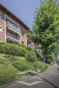 4 locali vendita Moncalieri Strada delle Margherite 8