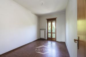 4 locali vendita Moncalieri Strada delle Margherite 8