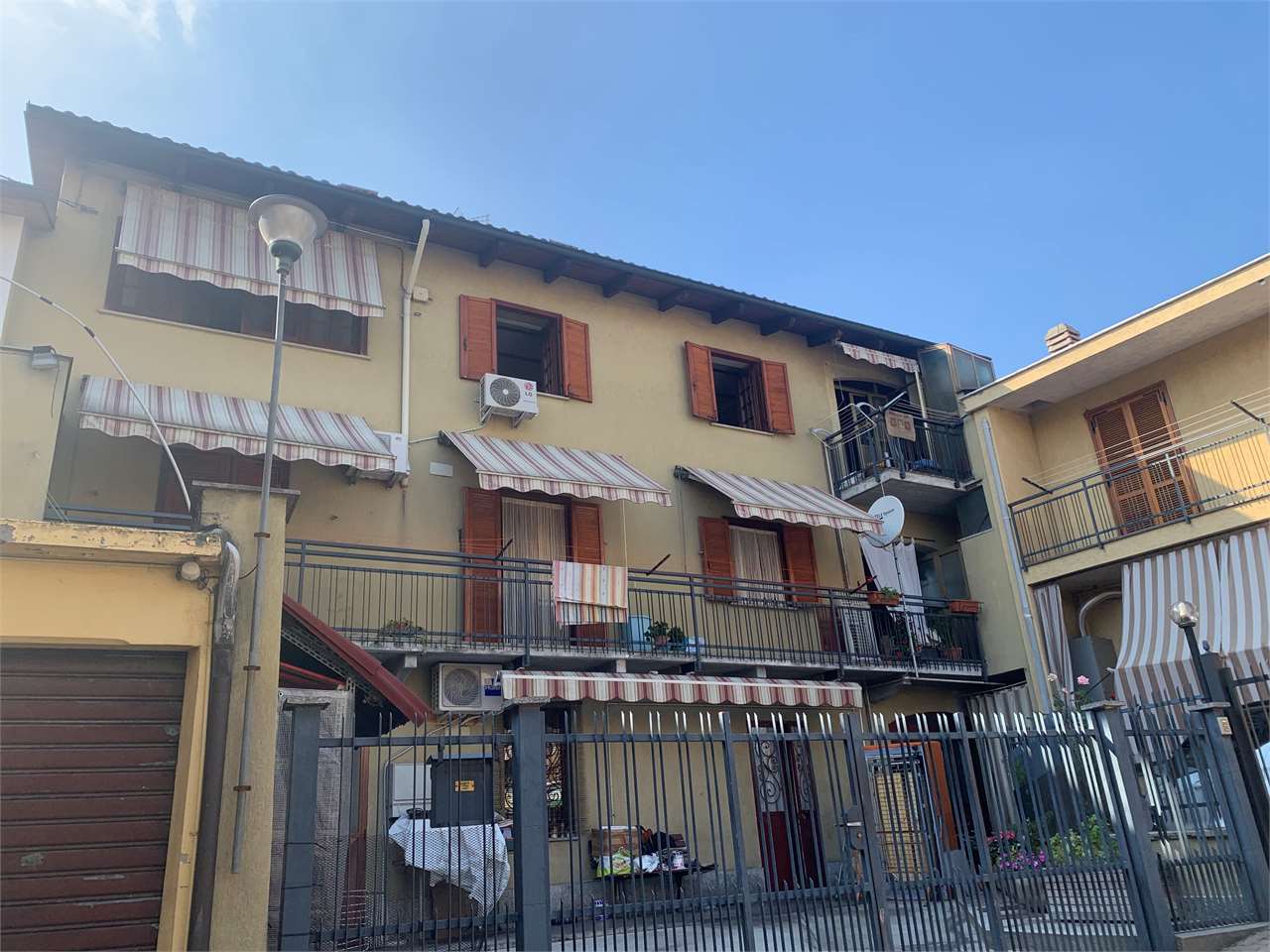 Vendesi Bifamiliare Borgo Aje - Moncalieri