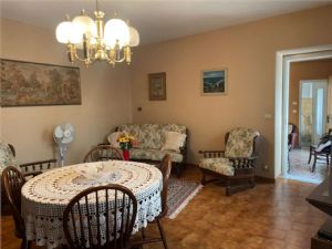 MONTEMAGNO CASA SINGOLA IN CENTRO STORICO