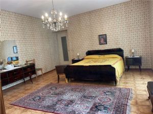 MONTEMAGNO CASA SINGOLA IN CENTRO STORICO