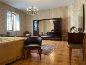MONTEMAGNO CASA SINGOLA IN CENTRO STORICO