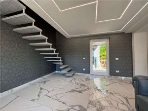 Dimora di Prestigio Completamente Arredata