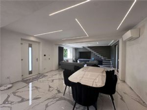 Dimora di Prestigio Completamente Arredata