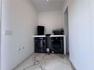 Dimora di Prestigio Completamente Arredata