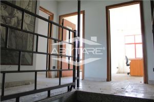ORBASSANO IN AFFITTO CAPANNONE CON UFFICI
