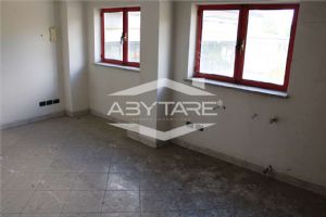 ORBASSANO IN AFFITTO CAPANNONE CON UFFICI