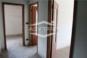 ORBASSANO IN AFFITTO CAPANNONE CON UFFICI