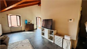 ALLOGGIO MANSARDATO CON TORRETTA E GARAGE