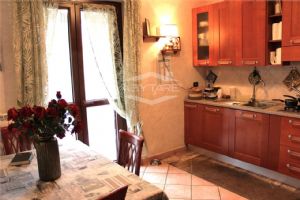 BEINASCO IN VENDITA 4 LOCALI CON GIARDINO LIBERO A