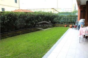 BEINASCO IN VENDITA 4 LOCALI CON GIARDINO LIBERO A