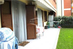 BEINASCO IN VENDITA 4 LOCALI CON GIARDINO LIBERO A