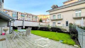 Bilocale con giardino