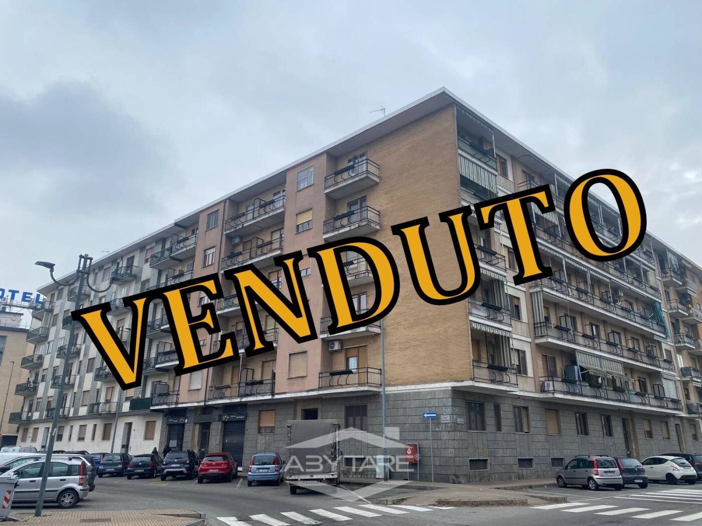 BILOCALE CON BOX AUTO INCLUSO NEL PREZZO