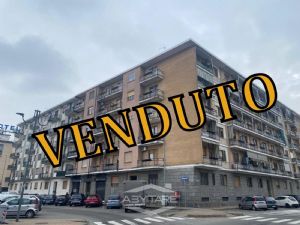 BILOCALE CON BOX AUTO INCLUSO NEL PREZZO