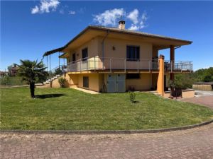 VILLA PANORAMICA  A POCHI MINUTI DA ASTI