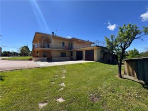VILLA PANORAMICA  A POCHI MINUTI DA ASTI