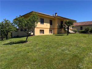 VILLA PANORAMICA  A POCHI MINUTI DA ASTI