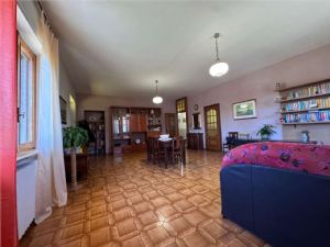 VILLA PANORAMICA  A POCHI MINUTI DA ASTI
