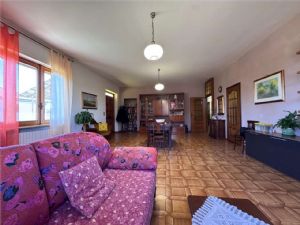 VILLA PANORAMICA  A POCHI MINUTI DA ASTI