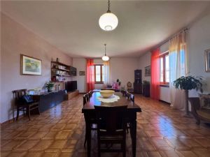 VILLA PANORAMICA  A POCHI MINUTI DA ASTI