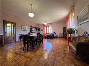 VILLA PANORAMICA  A POCHI MINUTI DA ASTI