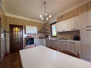 VILLA PANORAMICA  A POCHI MINUTI DA ASTI