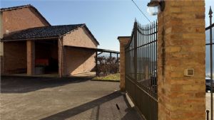 VILLA SAN SECONDO - CASCINA INDIPENDENTE