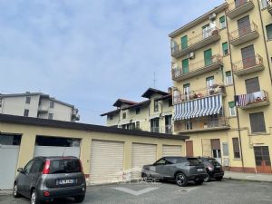 Bilocale completamente ristrutturato zona crociera Nichelino