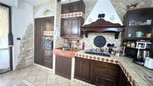 ISOLA D'ASTI- ALLOGGIO PANORAMICO CON BOX