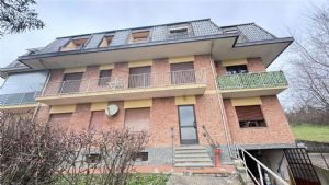 ISOLA D'ASTI- ALLOGGIO PANORAMICO CON BOX