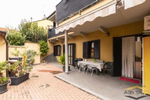 VILLA BIFAMILIARE NICHELINO CENTRO